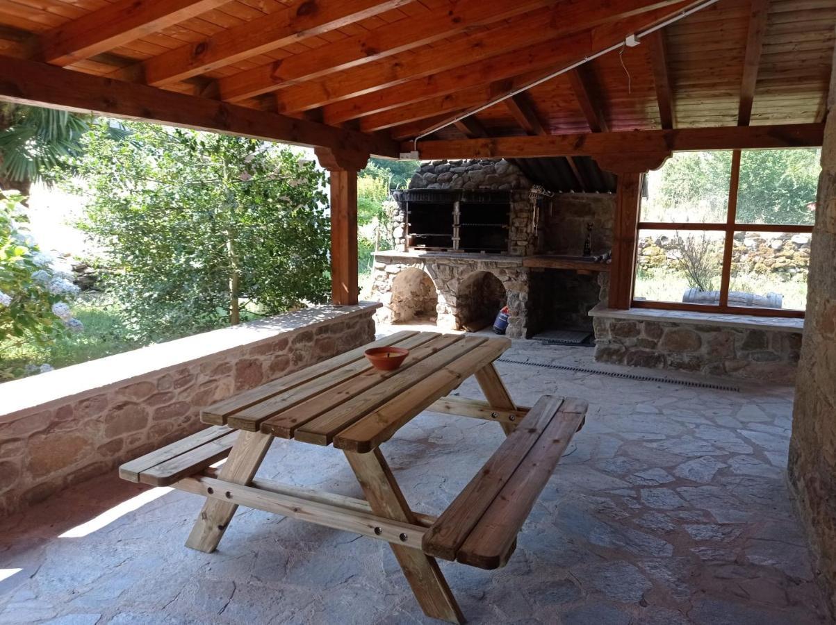 Amplia Y Comoda Casa De Piedra Con Porche Y Jardin San Roque de Ríomiera Kültér fotó